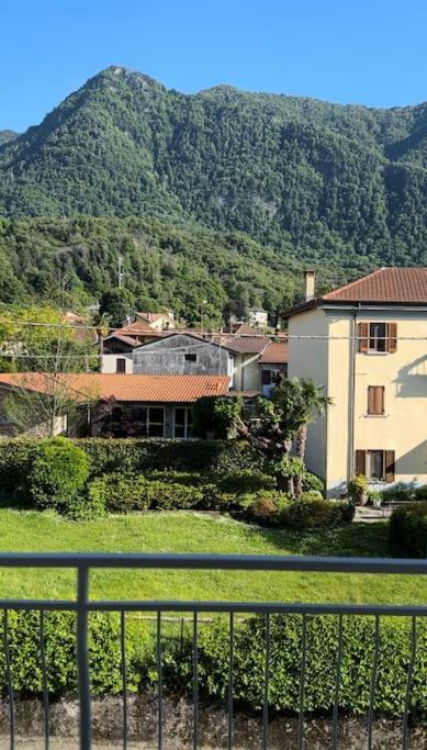 Lilly Del Lago Maggiore Castelveccana Exterior photo