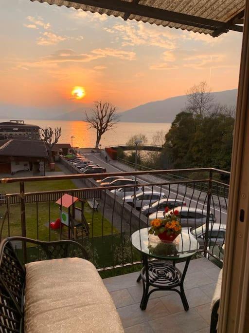 Lilly Del Lago Maggiore Castelveccana Exterior photo